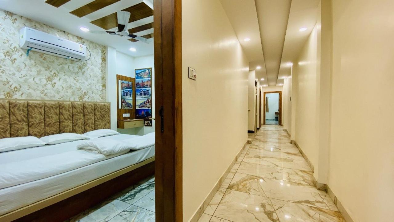 Hotel Malay Inn ウッジャイン エクステリア 写真