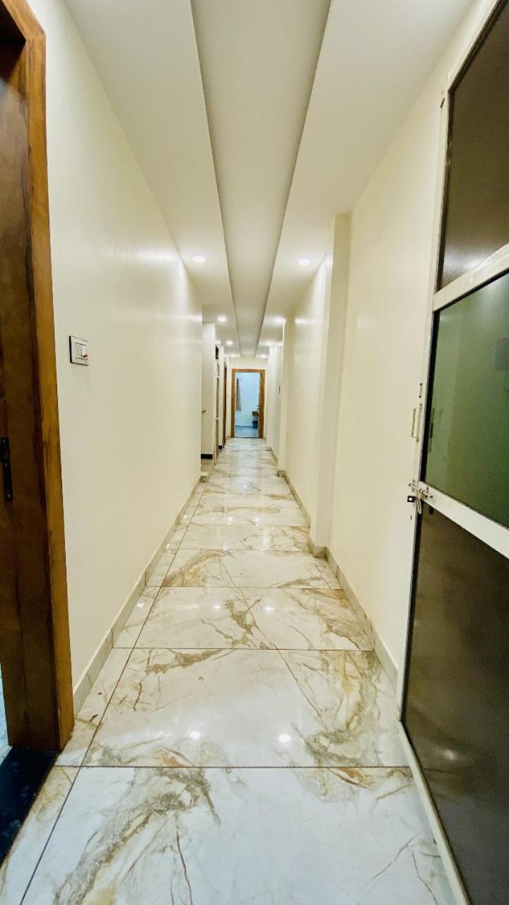 Hotel Malay Inn ウッジャイン エクステリア 写真