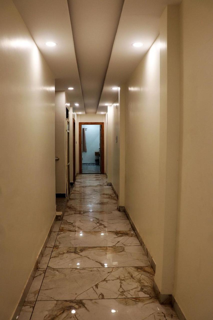 Hotel Malay Inn ウッジャイン エクステリア 写真